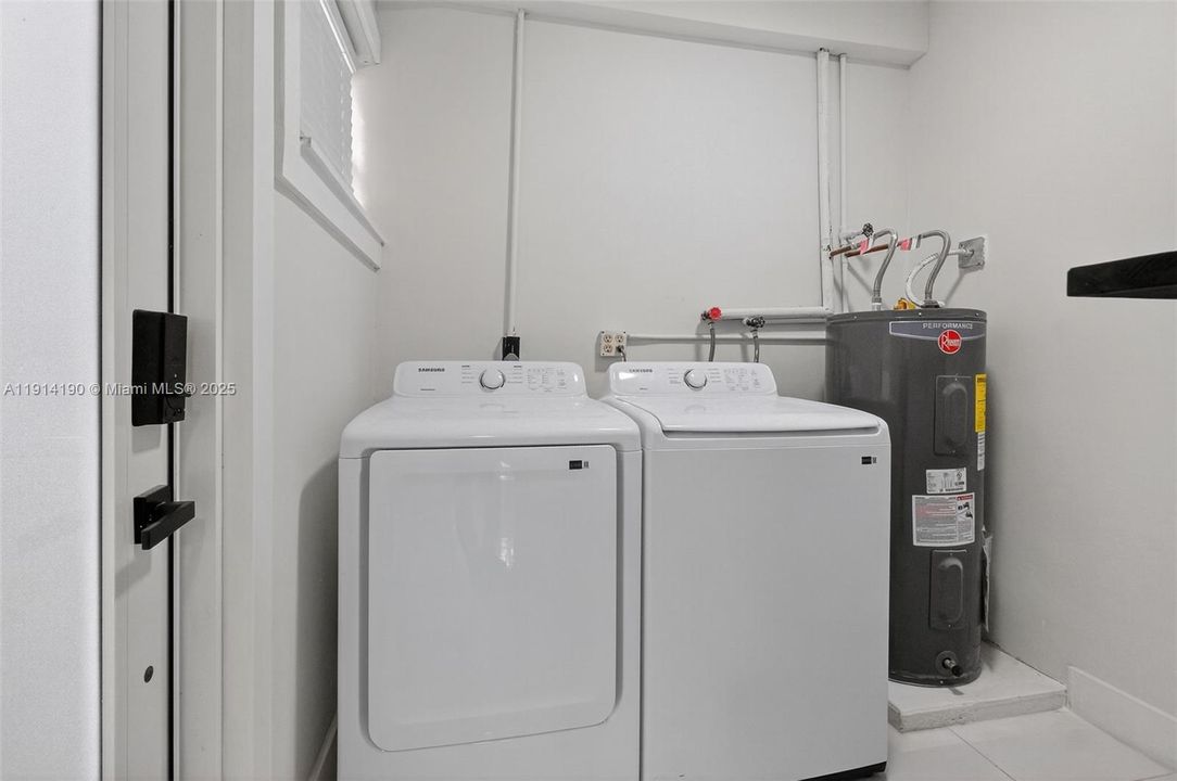 En Renta: $5,200 (3 camas, 1 baños, 1427 Pies cuadrados)