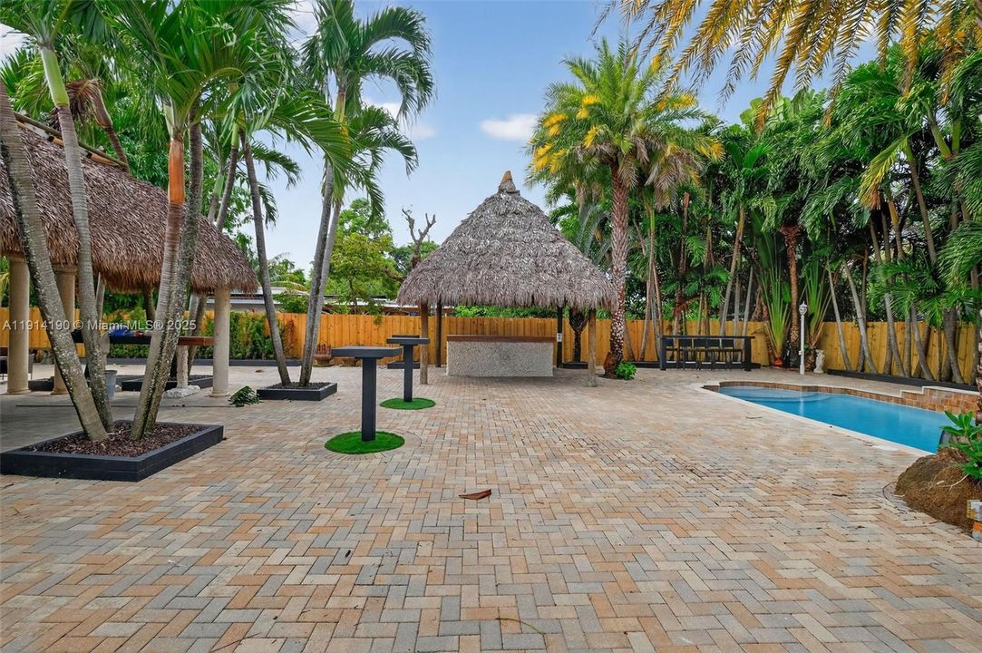 En Renta: $5,200 (3 camas, 1 baños, 1427 Pies cuadrados)