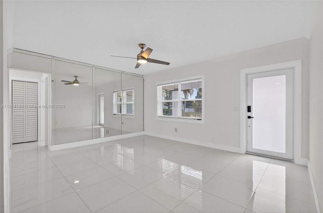 En Renta: $5,200 (3 camas, 1 baños, 1427 Pies cuadrados)