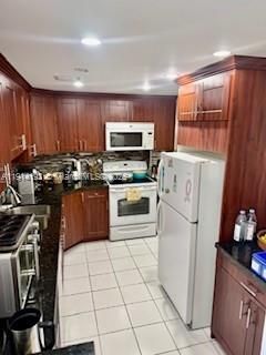 For Rent: $2,600 (1 beds, 1 baths, 798 Square Feet)
