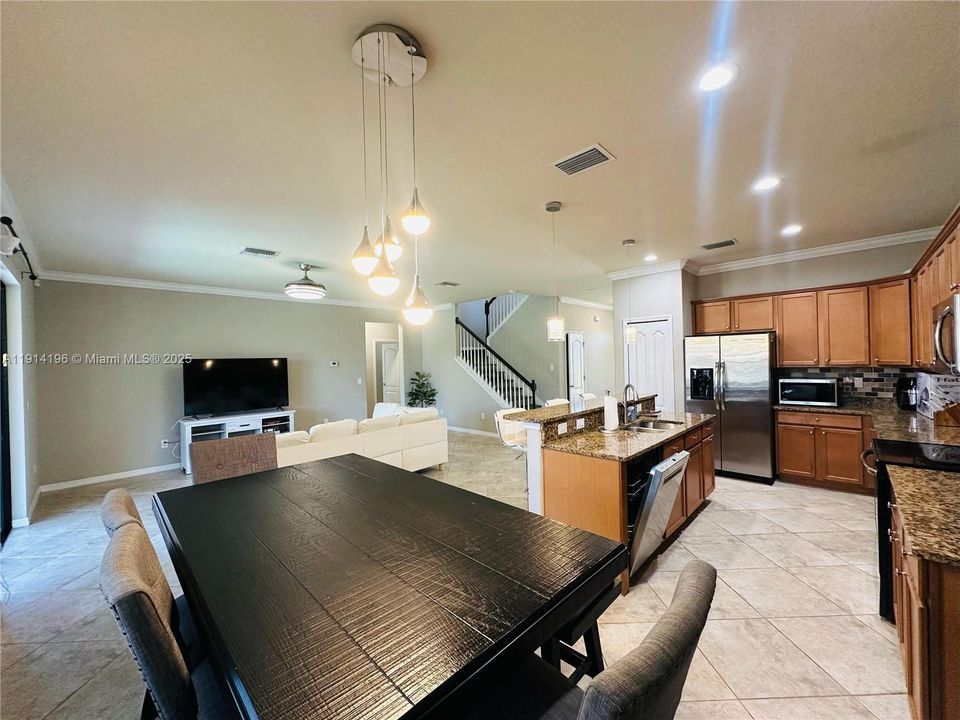 For Rent: $3,500 (4 beds, 3 baths, 2606 Square Feet)