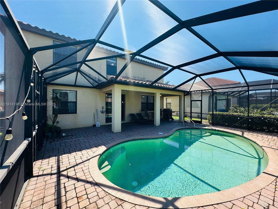 For Rent: $3,500 (4 beds, 3 baths, 2606 Square Feet)