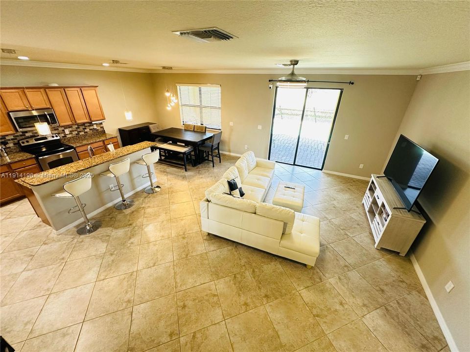 For Rent: $3,500 (4 beds, 3 baths, 2606 Square Feet)