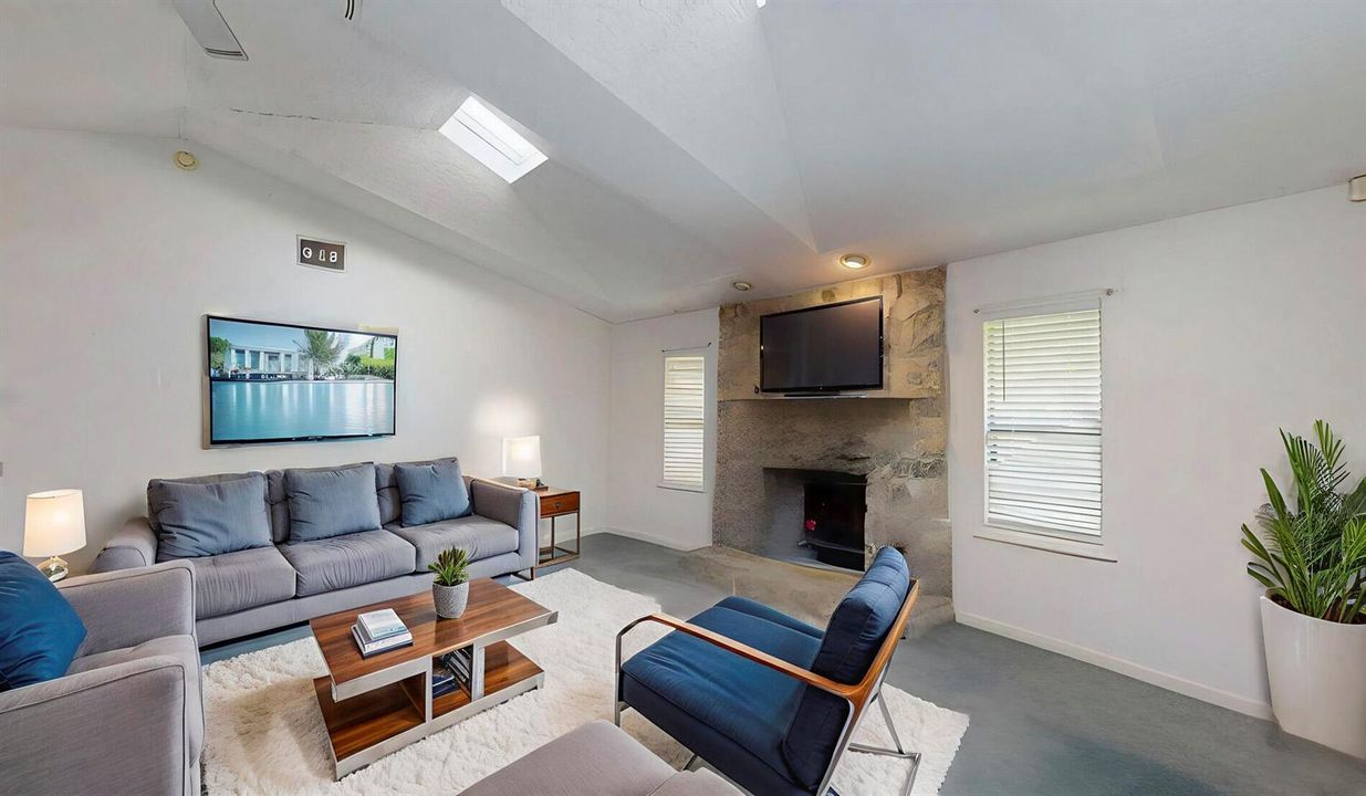 12.2 - Living Room - Modern - 5-Edit