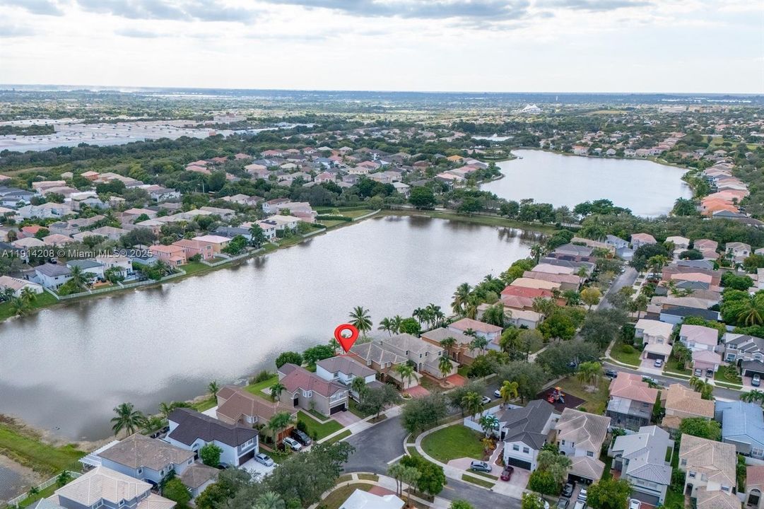 Active With Contract: $719,999 (4 beds, 2 baths, 2046 Square Feet)