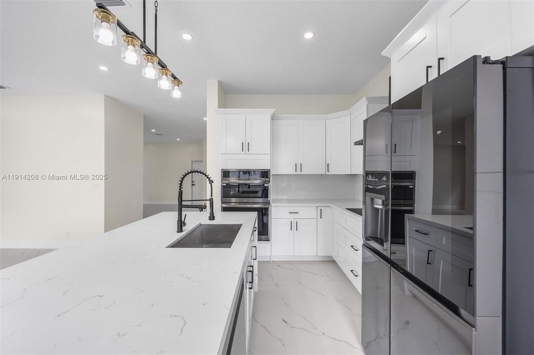 Active With Contract: $719,999 (4 beds, 2 baths, 2046 Square Feet)