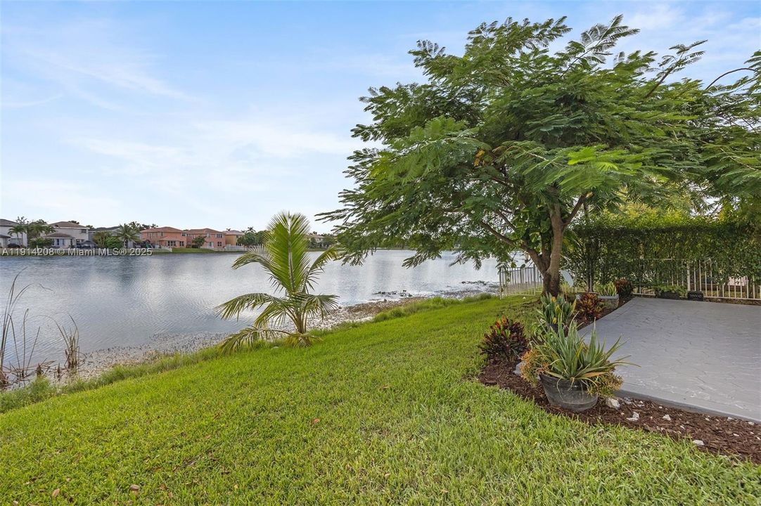 Active With Contract: $719,999 (4 beds, 2 baths, 2046 Square Feet)