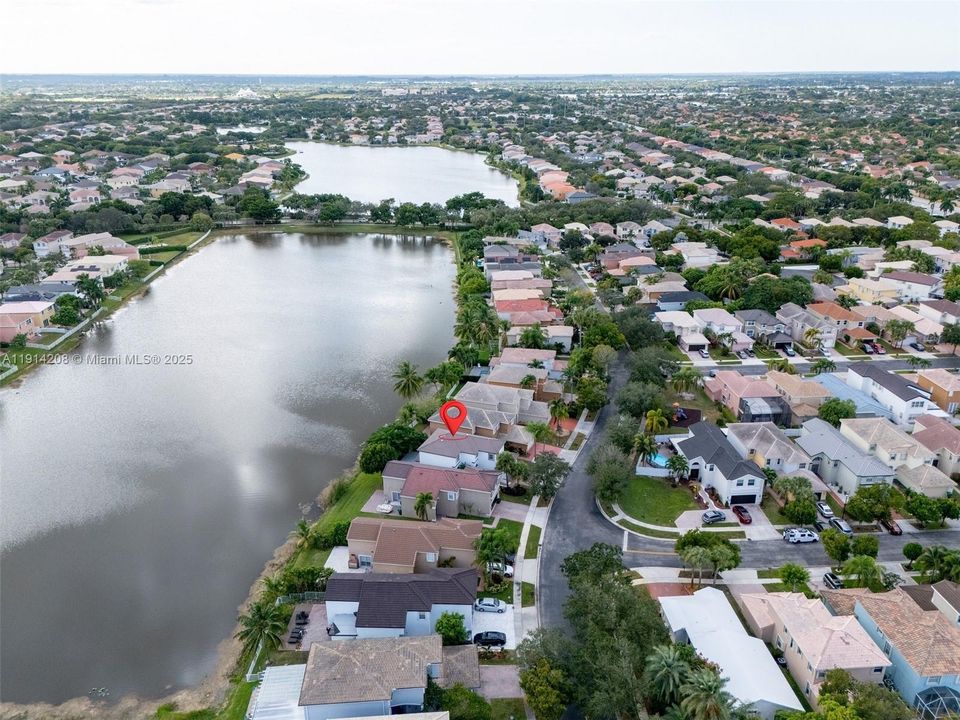 Active With Contract: $719,999 (4 beds, 2 baths, 2046 Square Feet)