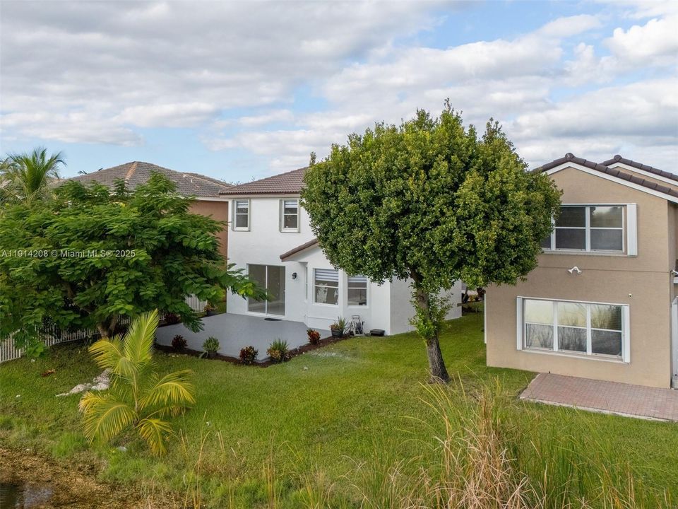 Active With Contract: $719,999 (4 beds, 2 baths, 2046 Square Feet)