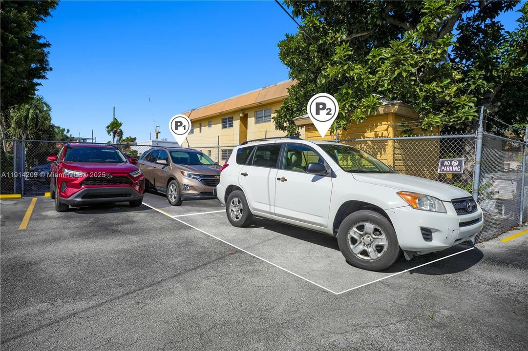 For Sale: $275,000 (2 beds, 1 baths, 680 Square Feet)