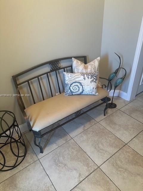 В аренду: $7,995 (2 спален, 2 ванн, 1404 Квадратных фут)