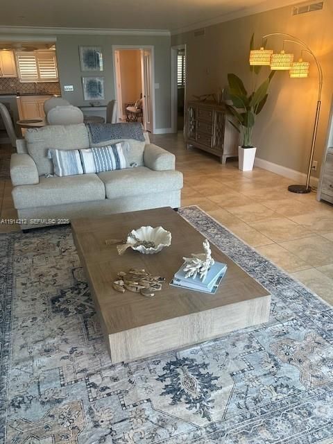 В аренду: $7,995 (2 спален, 2 ванн, 1404 Квадратных фут)