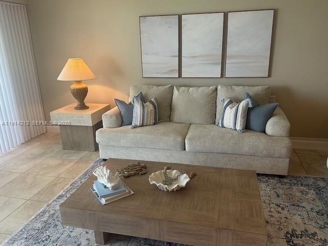 В аренду: $7,995 (2 спален, 2 ванн, 1404 Квадратных фут)