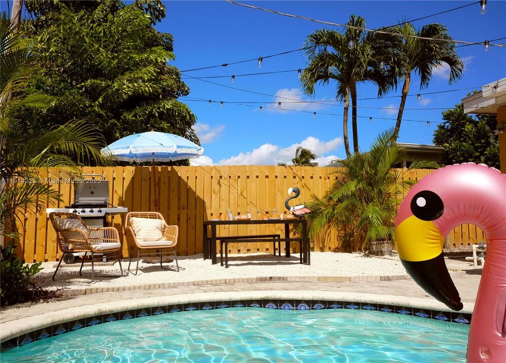 En Venta: $799,000 (4 camas, 3 baños, 1614 Pies cuadrados)