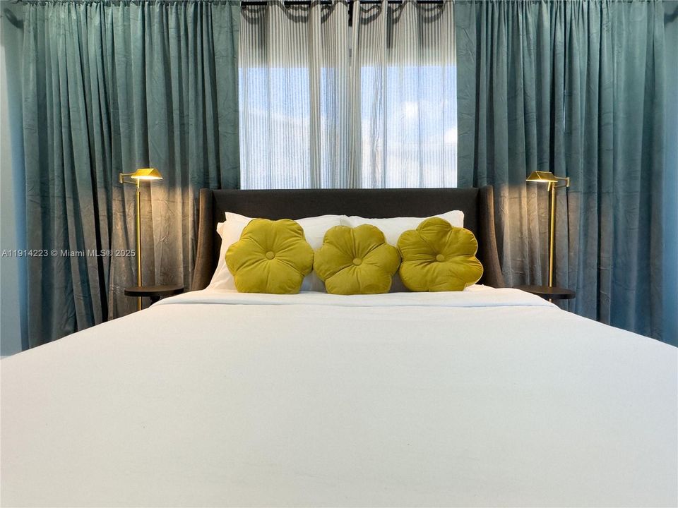 En Venta: $799,000 (4 camas, 3 baños, 1614 Pies cuadrados)