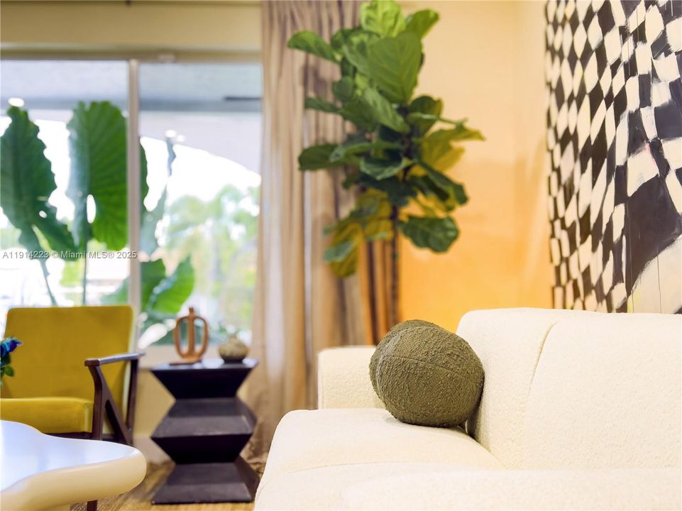 En Venta: $799,000 (4 camas, 3 baños, 1614 Pies cuadrados)