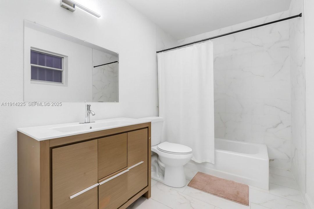 For Sale: $399,999 (3 beds, 2 baths, 1708 Square Feet)