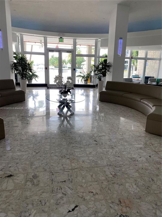 For Sale: $239,000 (0 beds, 1 baths, 552 Square Feet)