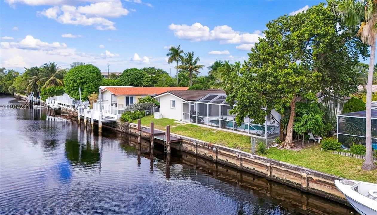 待售: $848,900 (3 贝兹, 2 浴室, 1688 平方英尺)