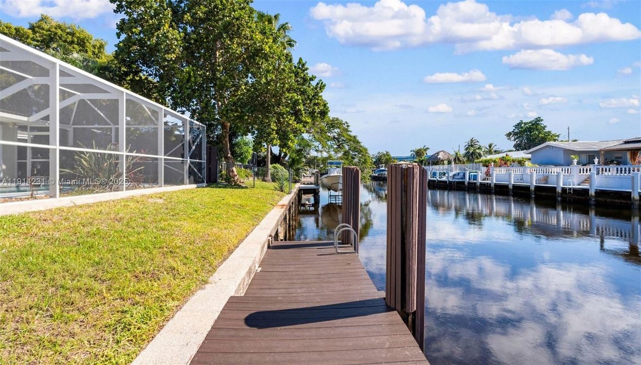 待售: $848,900 (3 贝兹, 2 浴室, 1688 平方英尺)