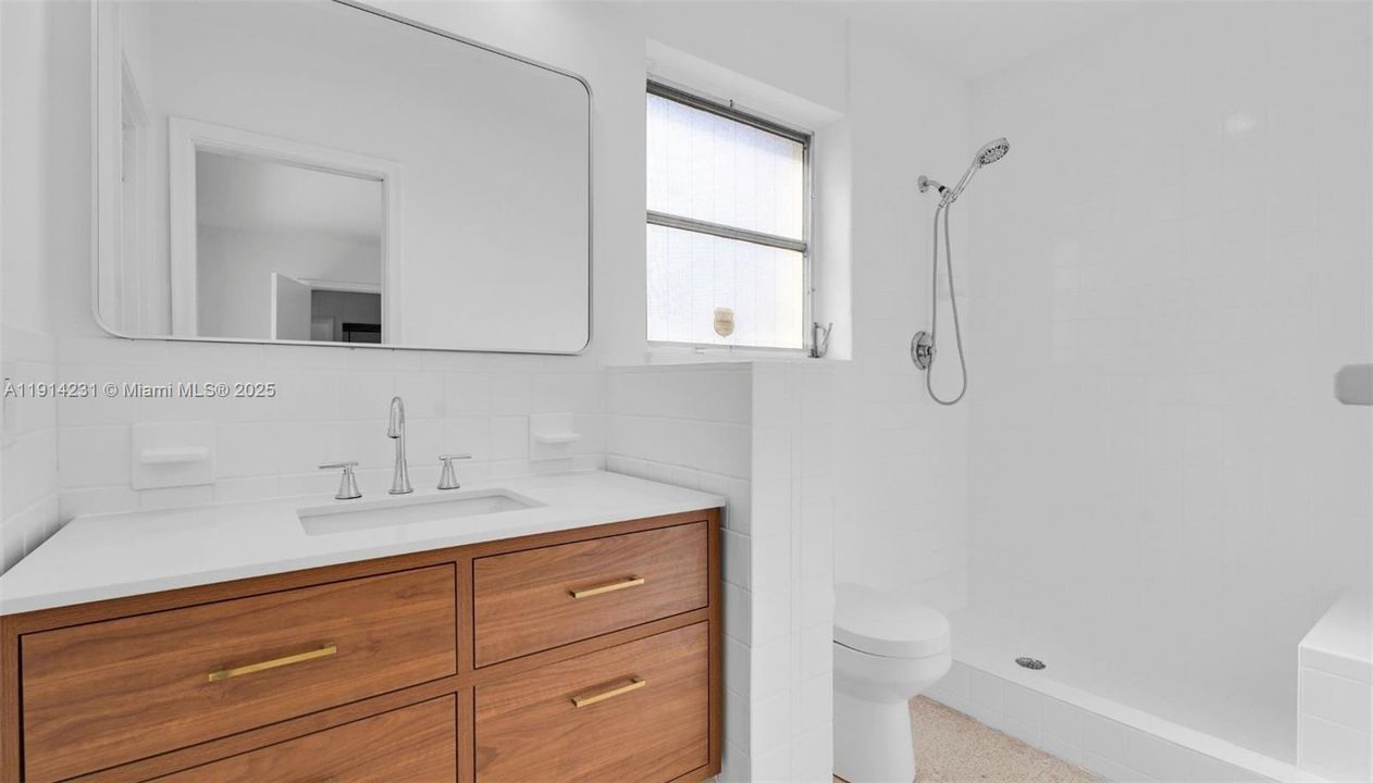 待售: $848,900 (3 贝兹, 2 浴室, 1688 平方英尺)