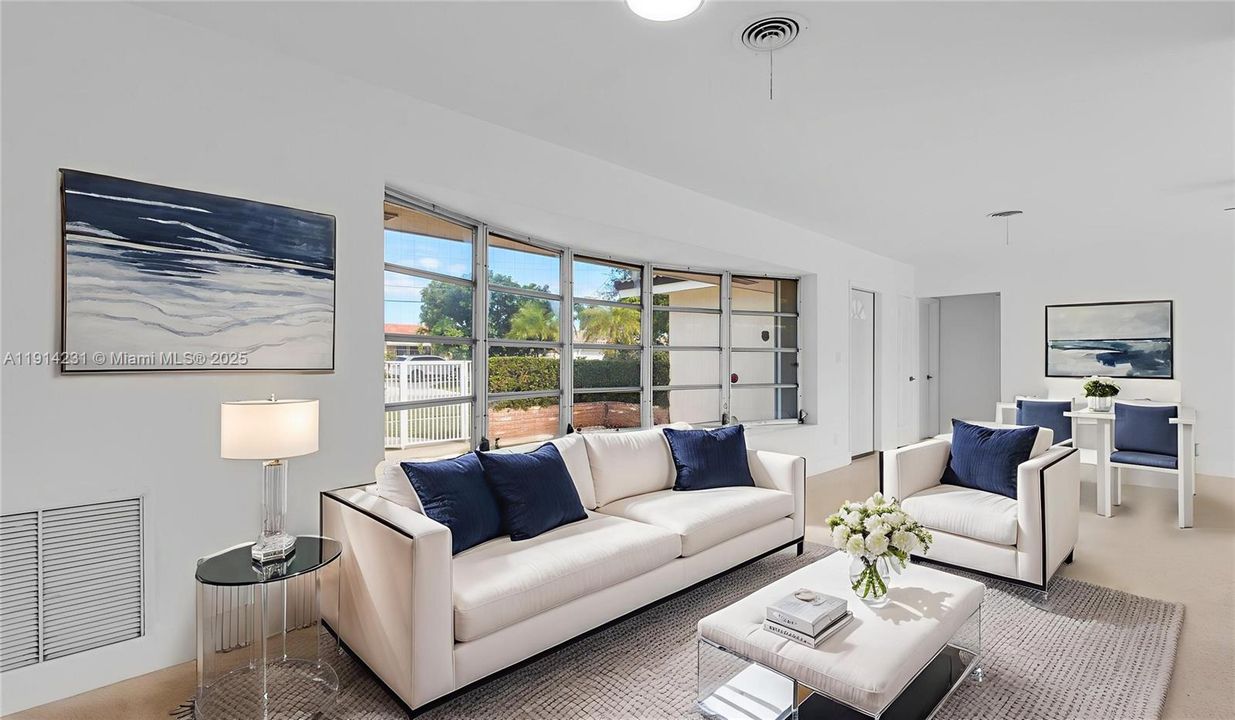 待售: $848,900 (3 贝兹, 2 浴室, 1688 平方英尺)