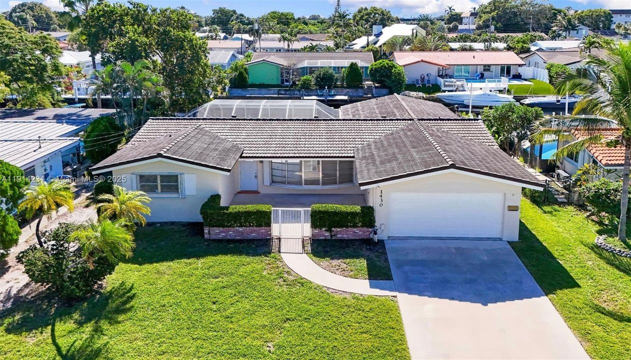 待售: $848,900 (3 贝兹, 2 浴室, 1688 平方英尺)