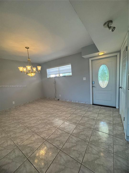 En Renta: $1,500 (1 camas, 1 baños, 900 Pies cuadrados)