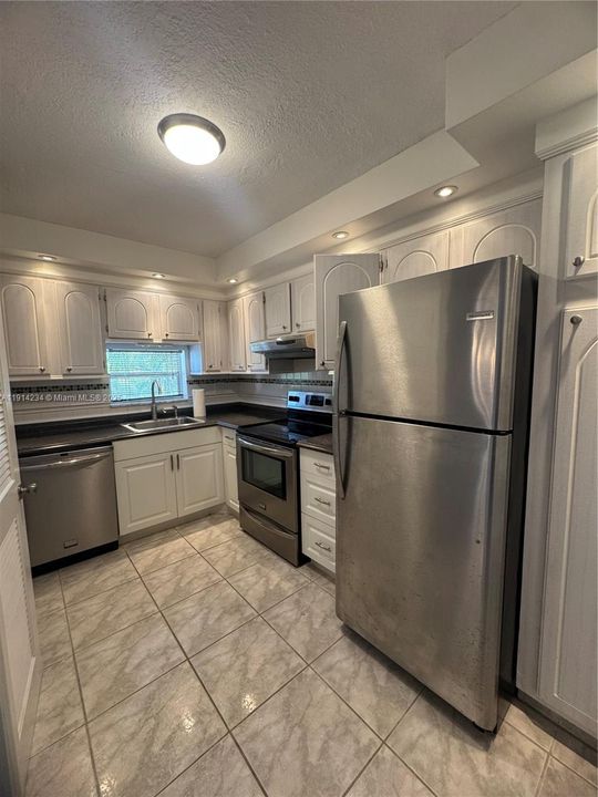 En Renta: $1,500 (1 camas, 1 baños, 900 Pies cuadrados)