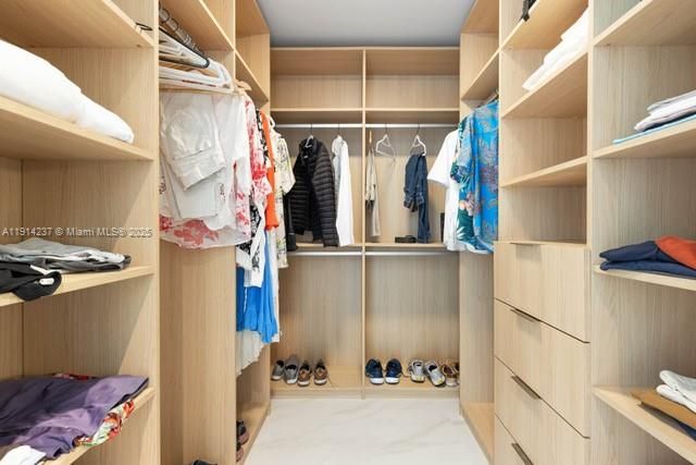 На продажу: $3,490,000 (2 спален, 2 ванн, 1447 Квадратных фут)