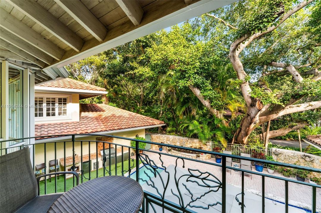 For Sale: $7,800,000 (3 beds, 4 baths, 4040 Square Feet)