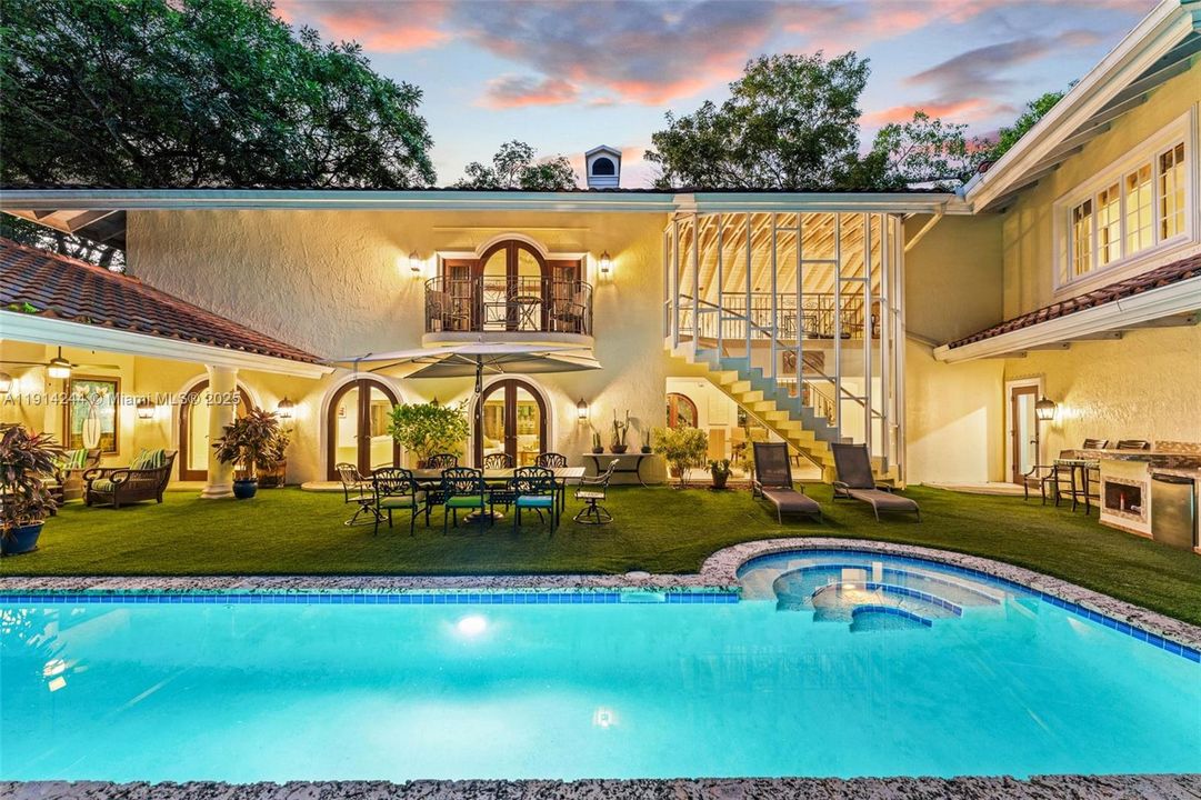 For Sale: $7,800,000 (3 beds, 4 baths, 4040 Square Feet)