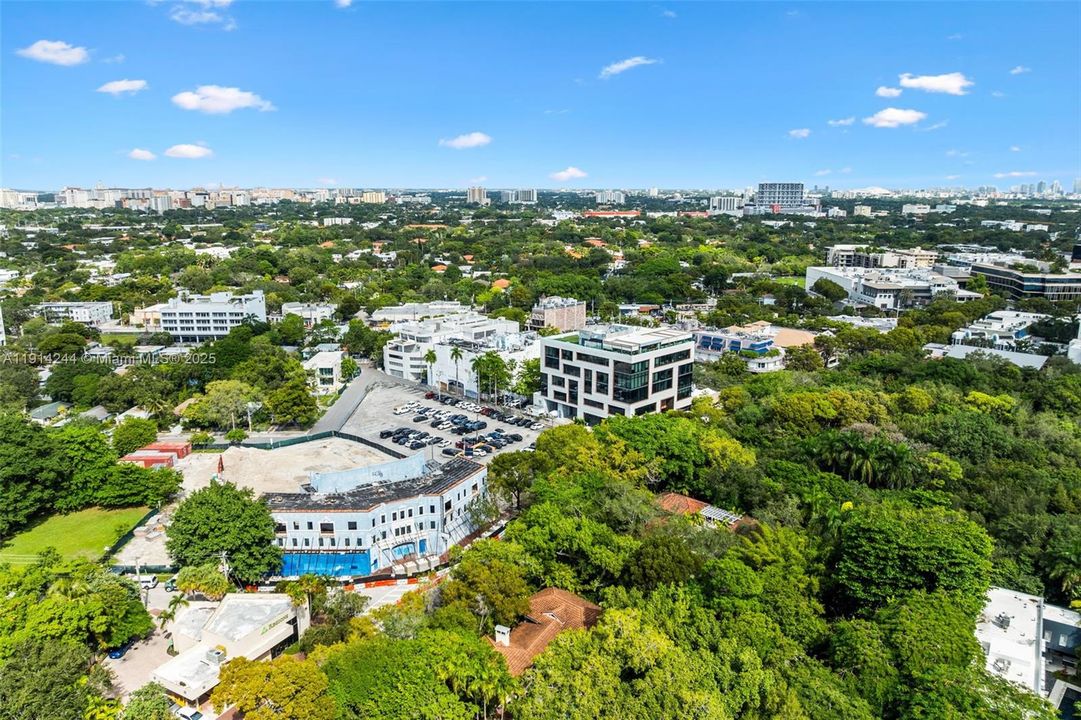 For Sale: $7,800,000 (3 beds, 4 baths, 4040 Square Feet)