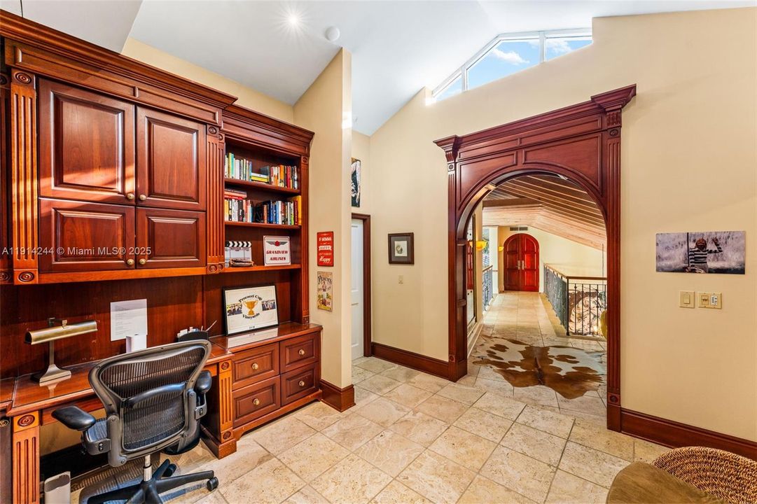 For Sale: $7,800,000 (3 beds, 4 baths, 4040 Square Feet)