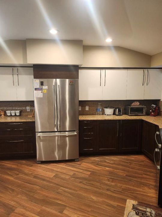 待售: $2,500,000 (5 贝兹, 5 浴室, 4177 平方英尺)