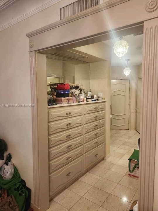 待售: $2,500,000 (5 贝兹, 5 浴室, 4177 平方英尺)