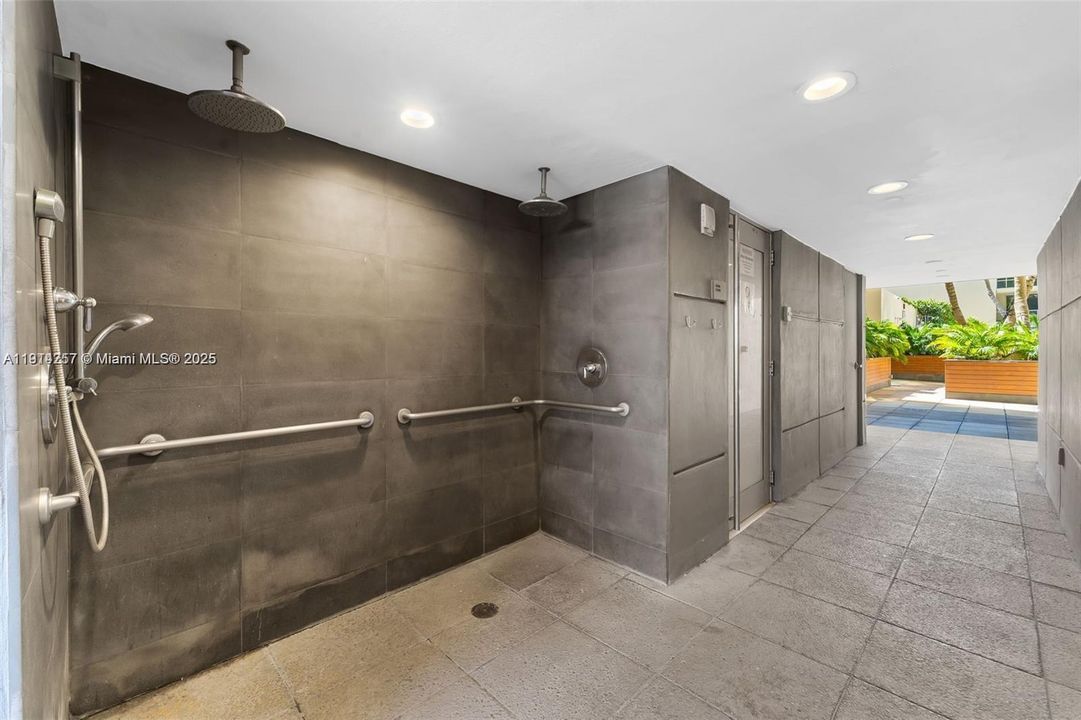 Activo con contrato: $3,500 (1 camas, 1 baños, 802 Pies cuadrados)