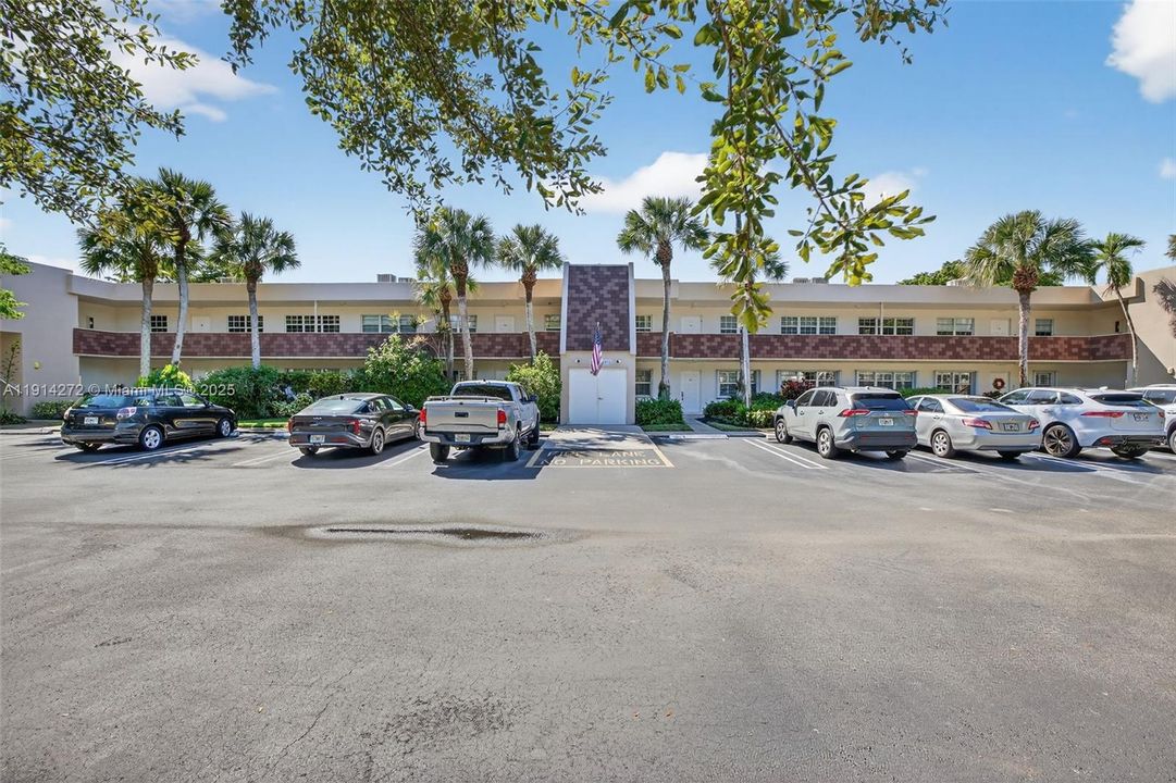 En Venta: $395,000 (3 camas, 2 baños, 1500 Pies cuadrados)