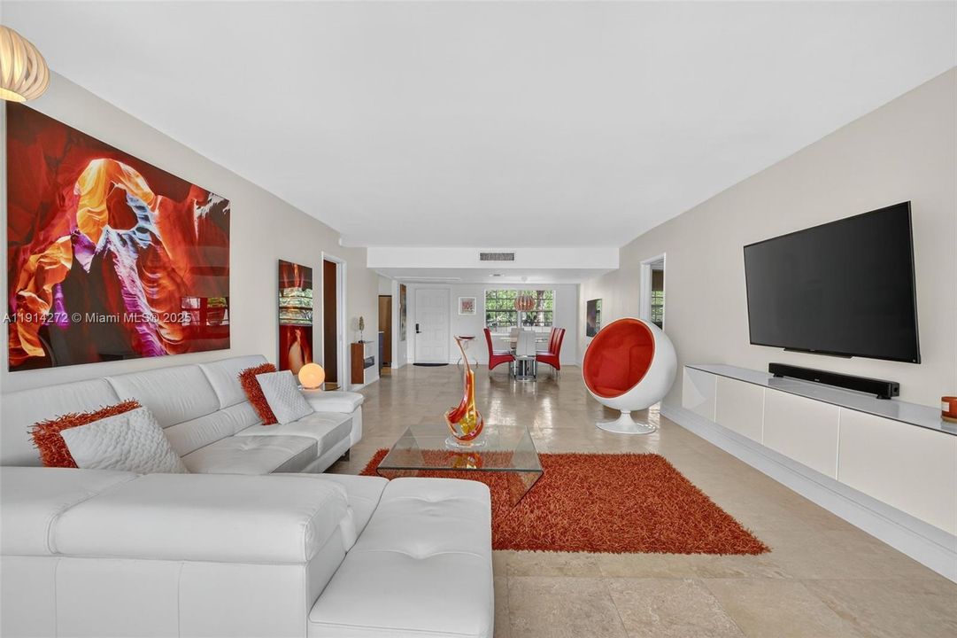 En Venta: $395,000 (3 camas, 2 baños, 1500 Pies cuadrados)