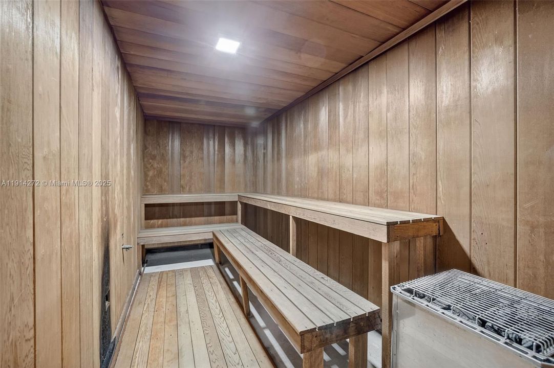 En Venta: $395,000 (3 camas, 2 baños, 1500 Pies cuadrados)