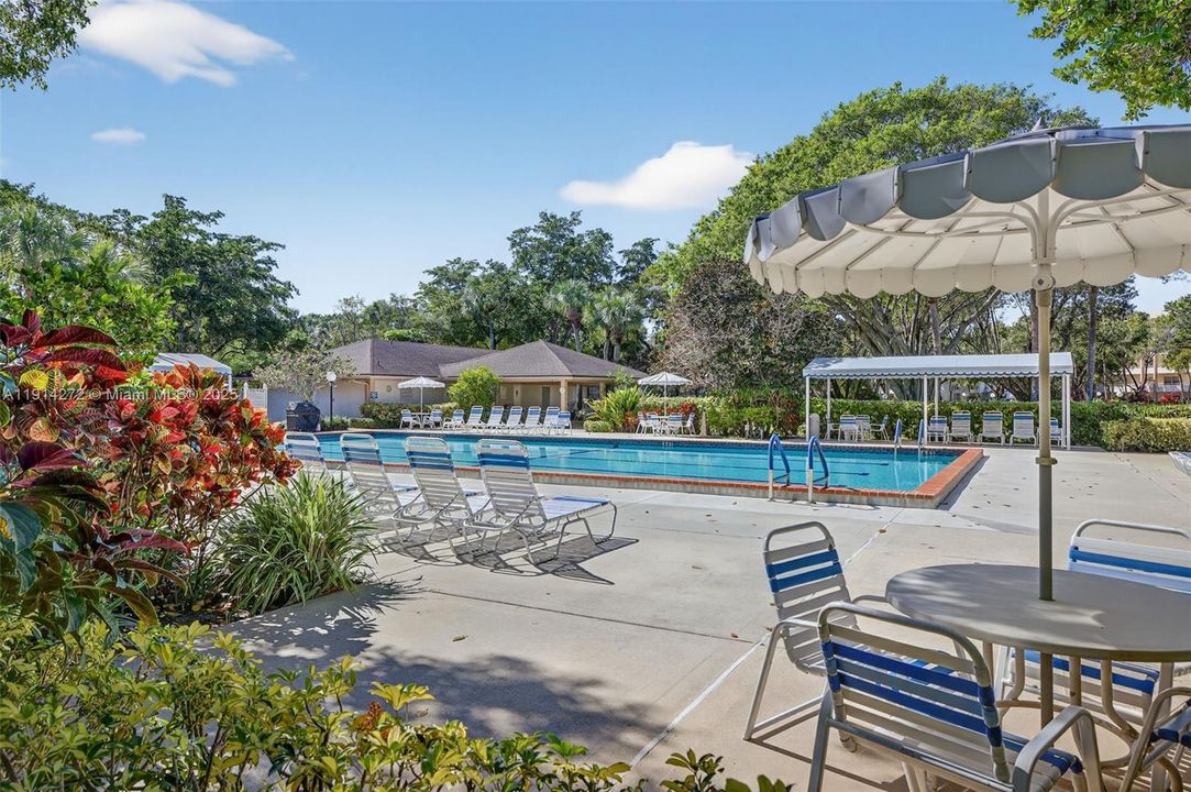 En Venta: $395,000 (3 camas, 2 baños, 1500 Pies cuadrados)