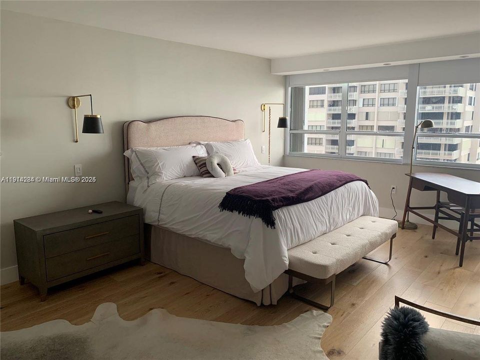 For Sale: $1,750,000 (2 beds, 2 baths, 1882 Square Feet)