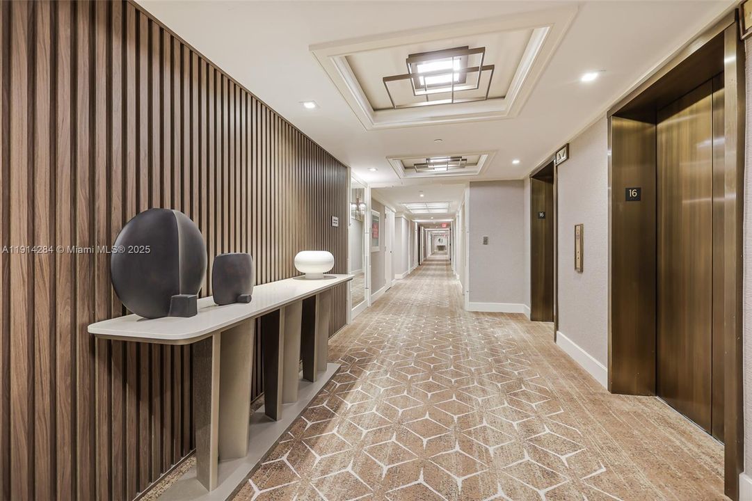 For Sale: $1,750,000 (2 beds, 2 baths, 1882 Square Feet)