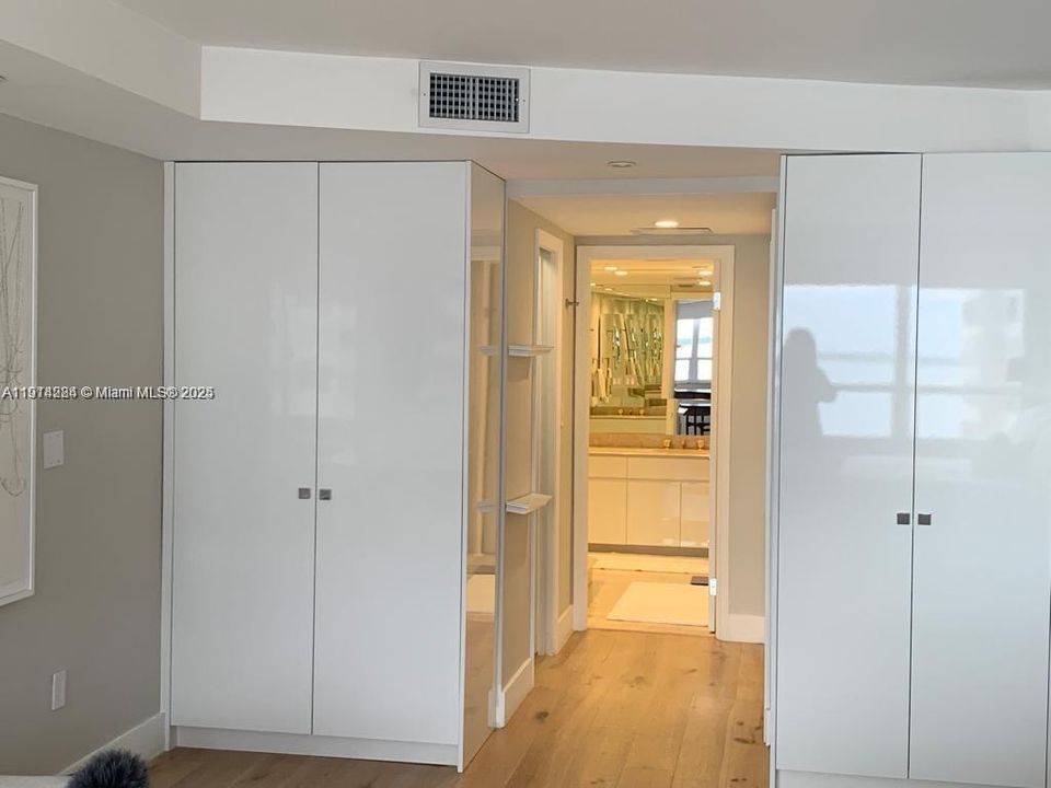 For Sale: $1,750,000 (2 beds, 2 baths, 1882 Square Feet)