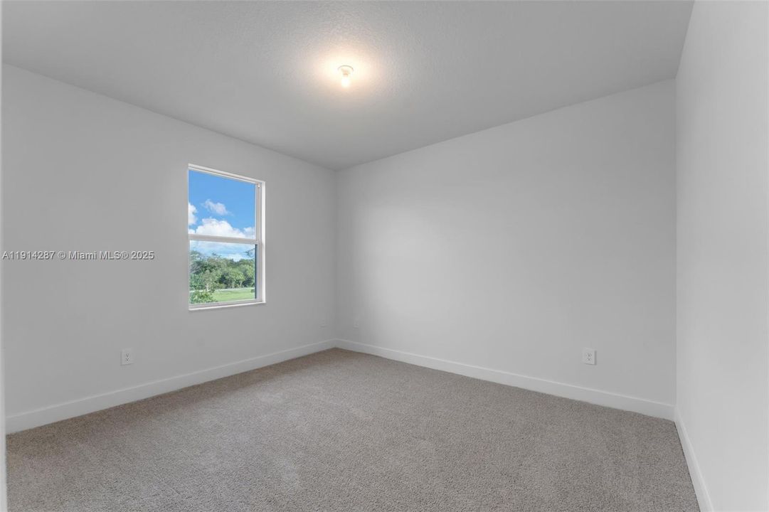 В аренду: $8,000 (5 спален, 4 ванн, 3958 Квадратных фут)