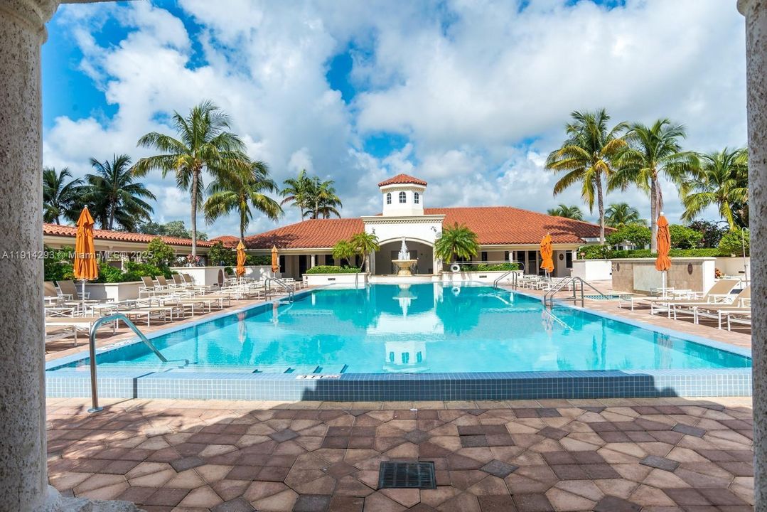 En Venta: $380,000 (1 camas, 1 baños, 900 Pies cuadrados)