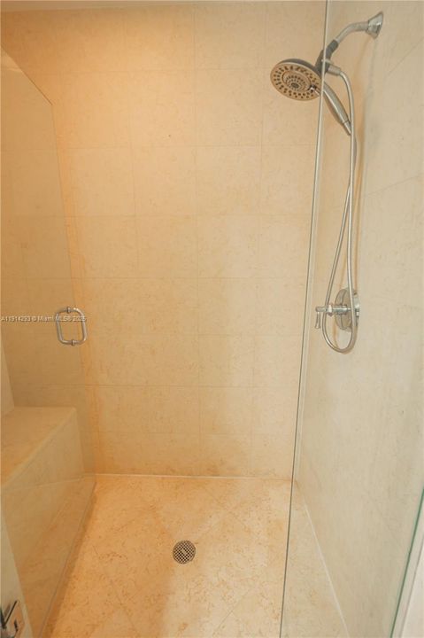 En Venta: $380,000 (1 camas, 1 baños, 900 Pies cuadrados)