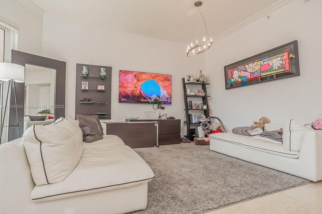 En Venta: $380,000 (1 camas, 1 baños, 900 Pies cuadrados)