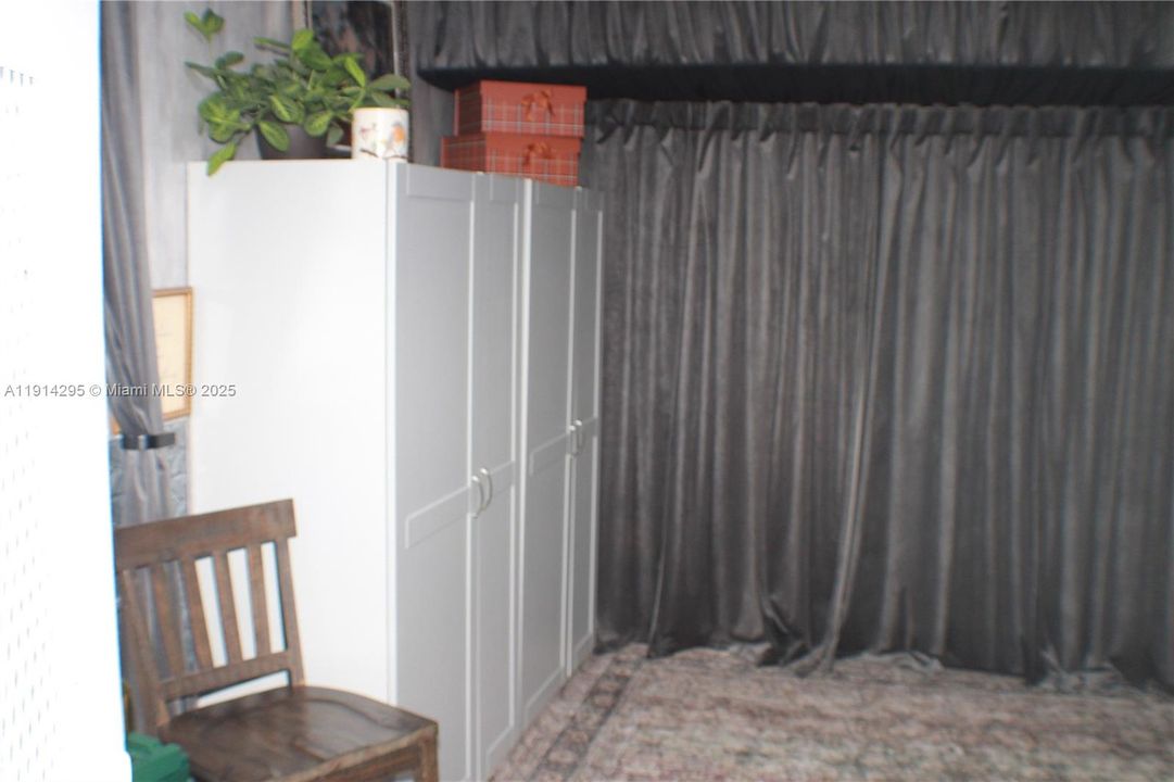 For Sale: $425,000 (2 beds, 2 baths, 1428 Square Feet)