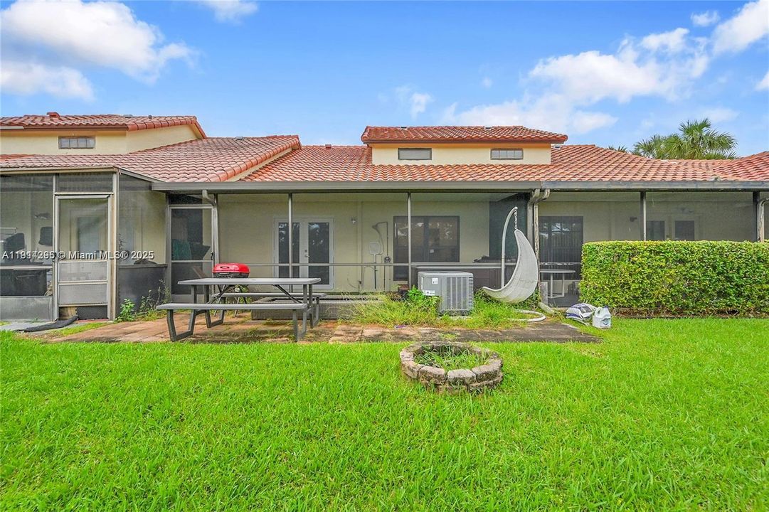 For Rent: $2,850 (2 beds, 2 baths, 1109 Square Feet)